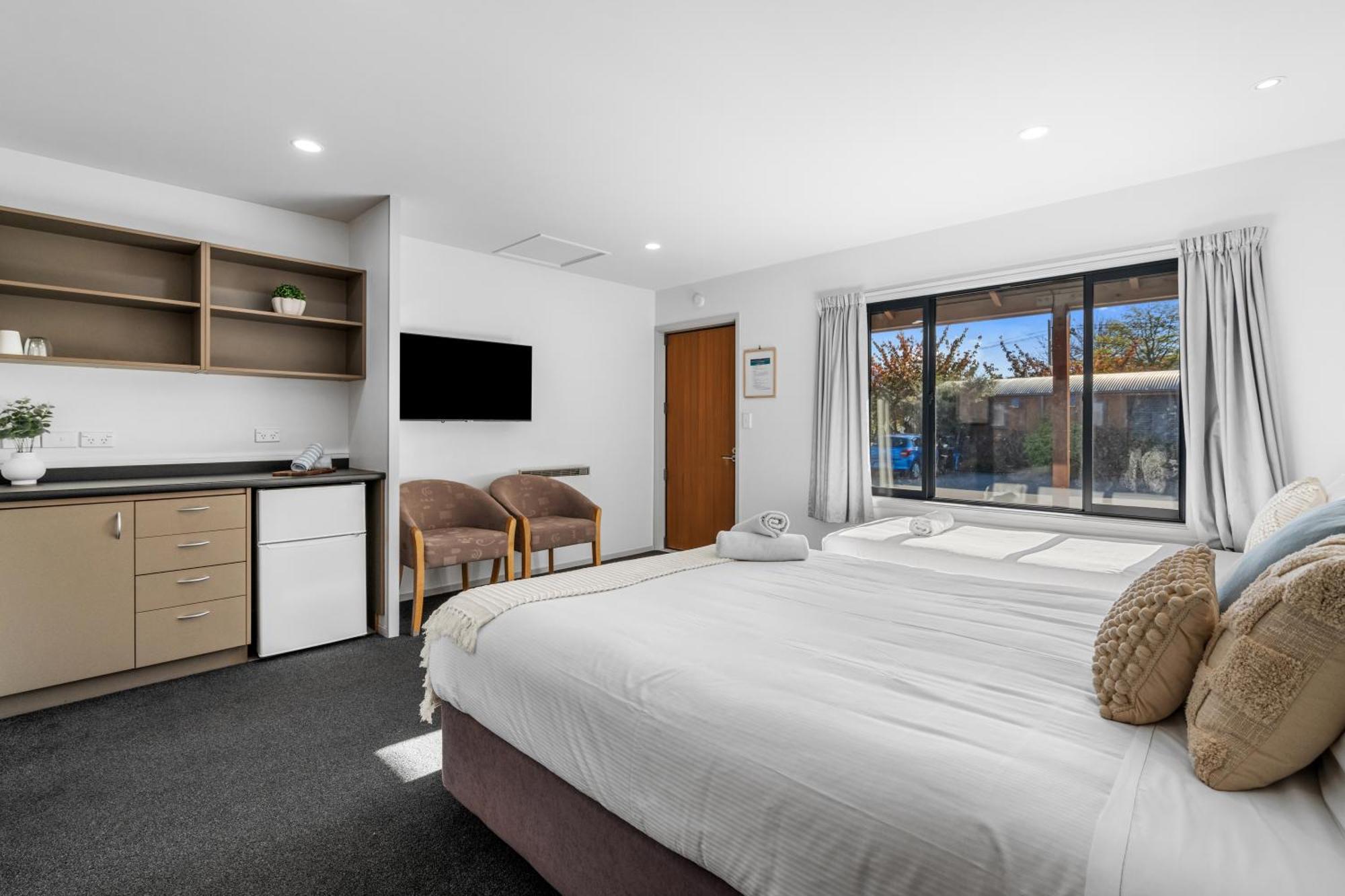 Tasman Holiday Parks - Te Anau Exteriér fotografie A studio apartment in Australia
